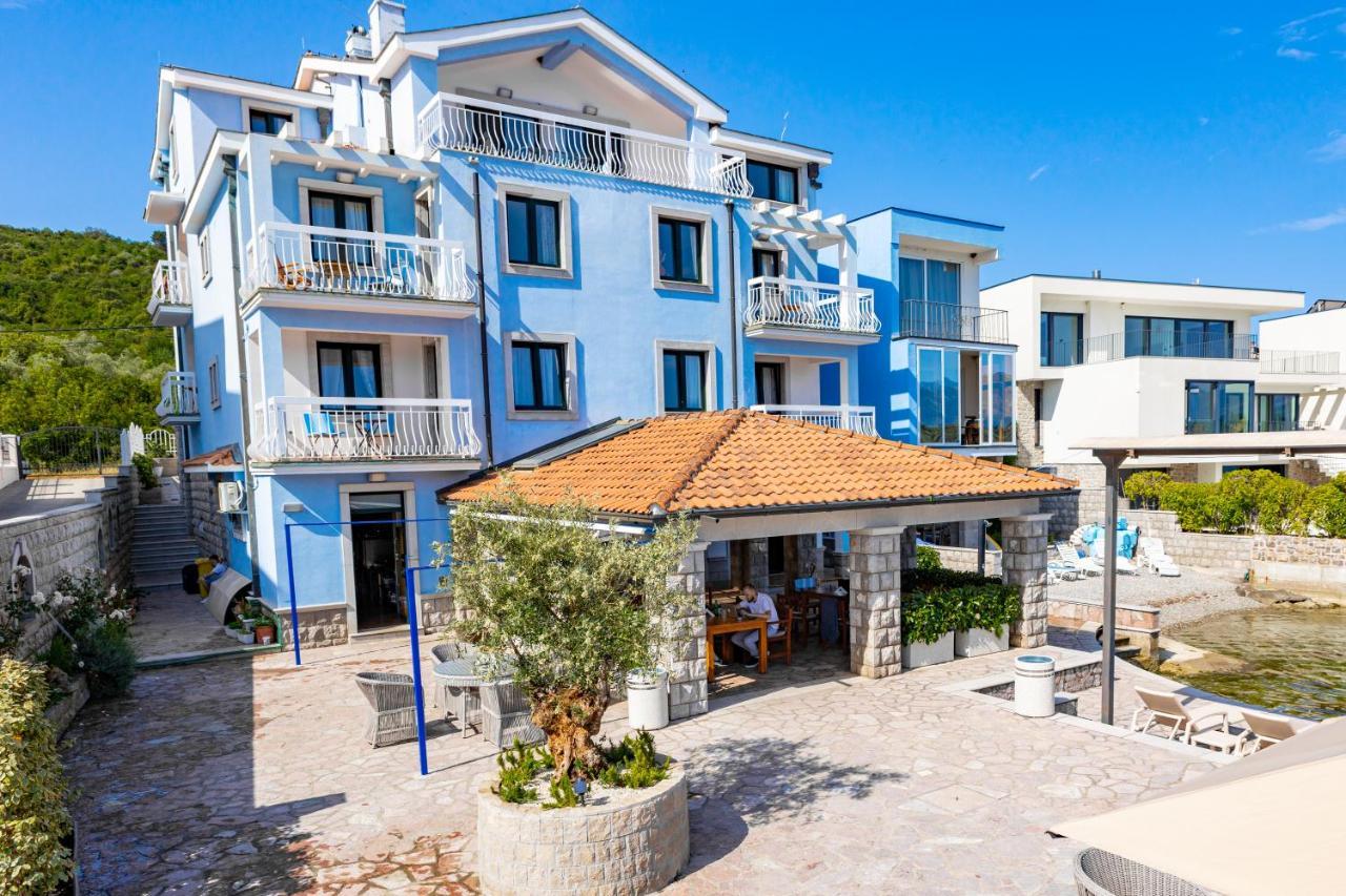 Apart-Hotel Villa Lav Nova Pec Exterior photo