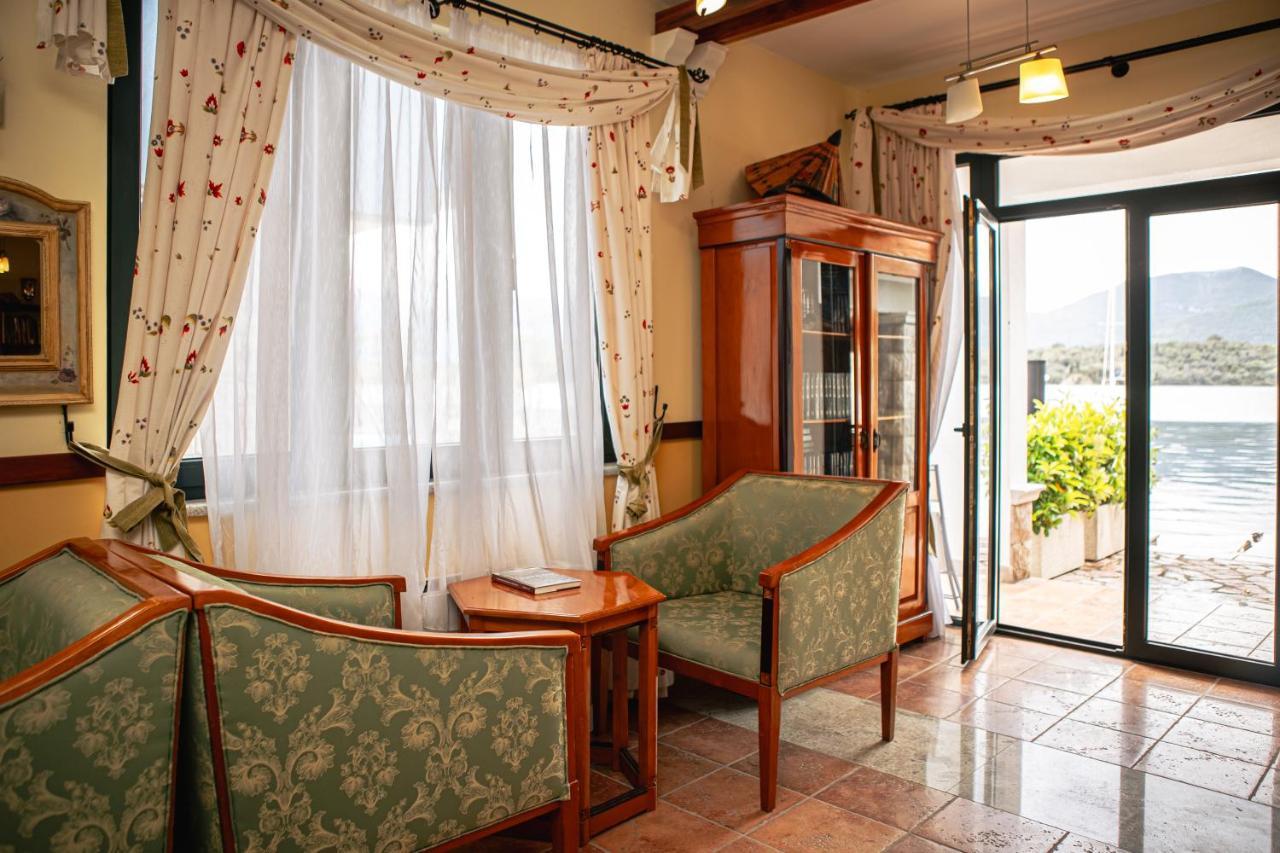 Apart-Hotel Villa Lav Nova Pec Exterior photo
