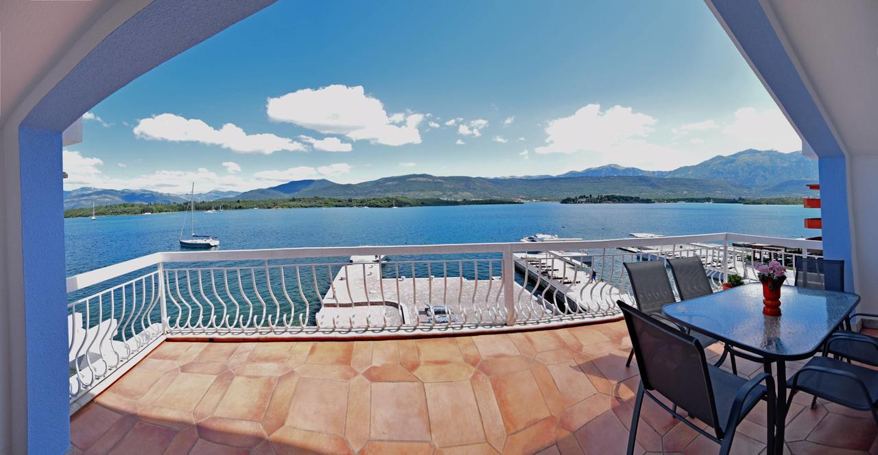 Apart-Hotel Villa Lav Nova Pec Exterior photo